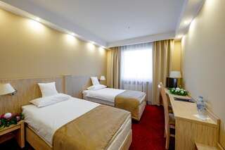 Отель Hotel 500 Тарново-Подгурне Двухместный номер бизнес-класса с 2 отдельными кроватями-1